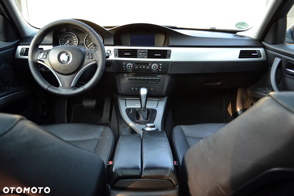 BMW Seria 3 320d DPF - 10