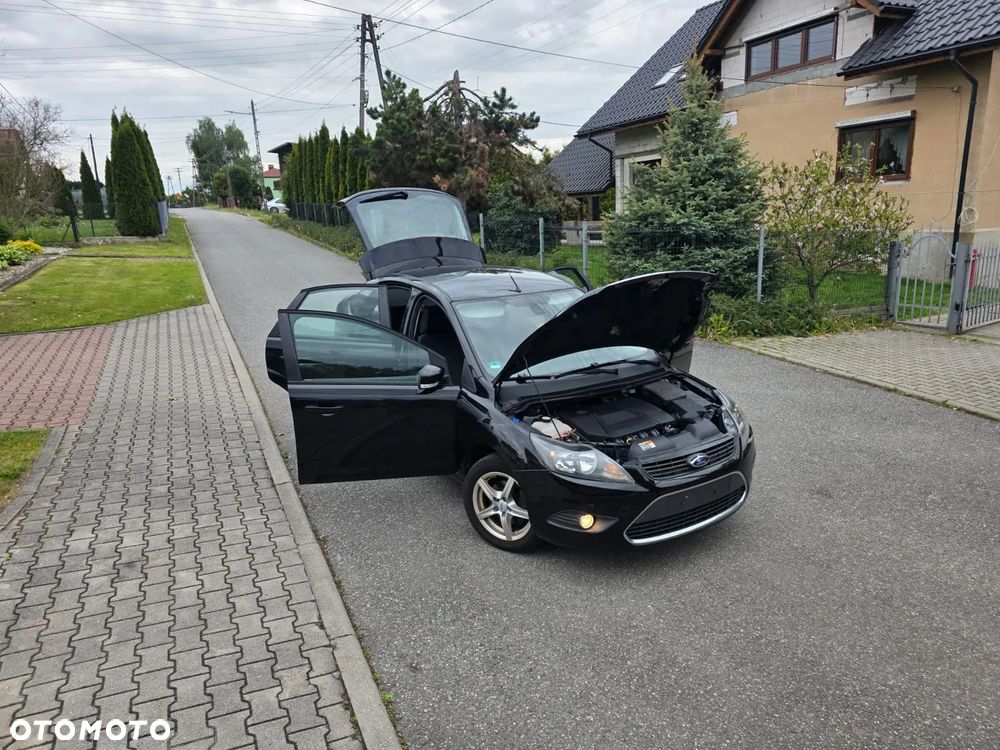 Ford Focus 1.8 Black Magic - 1