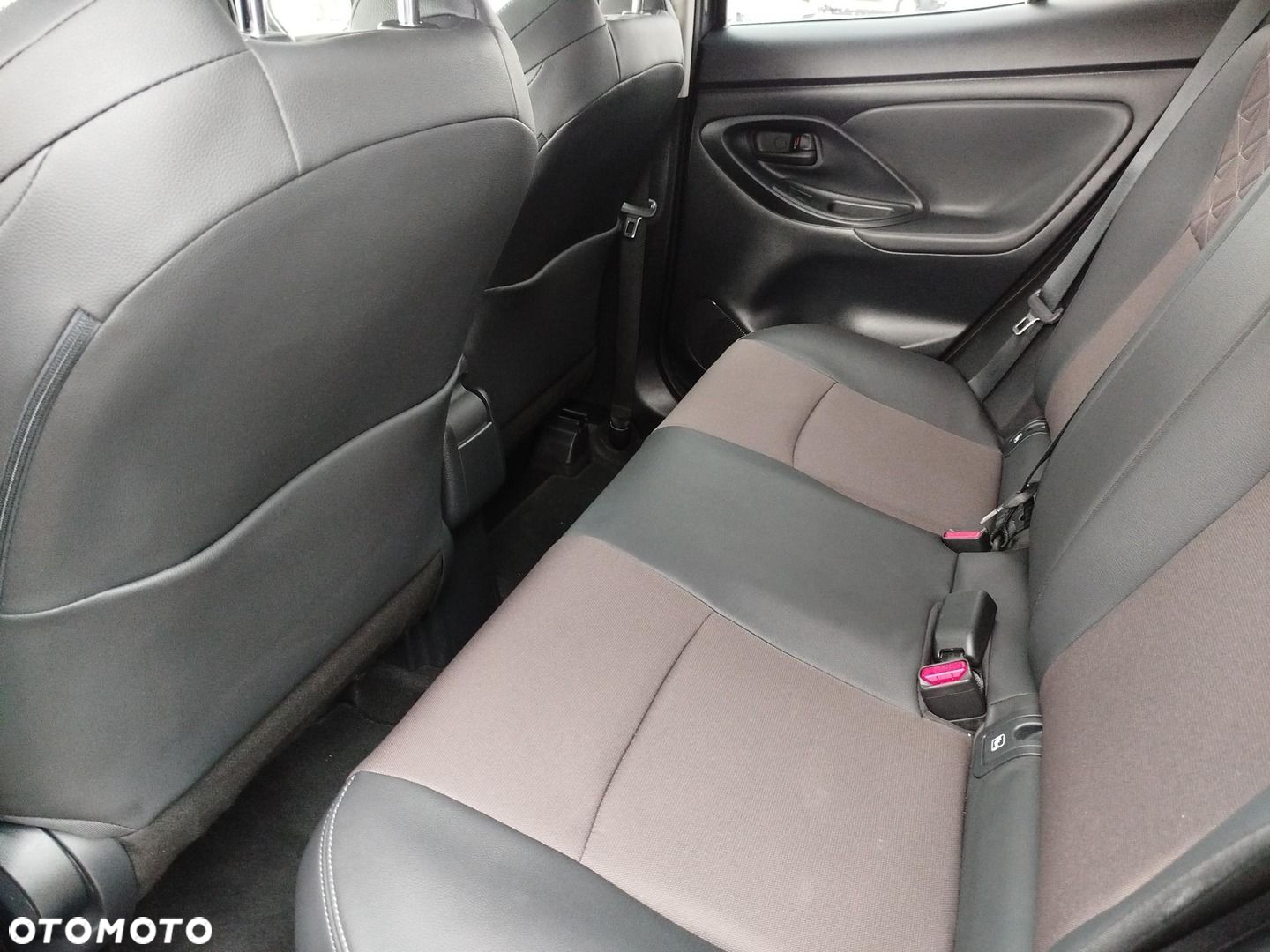 Toyota Yaris Cross - 12