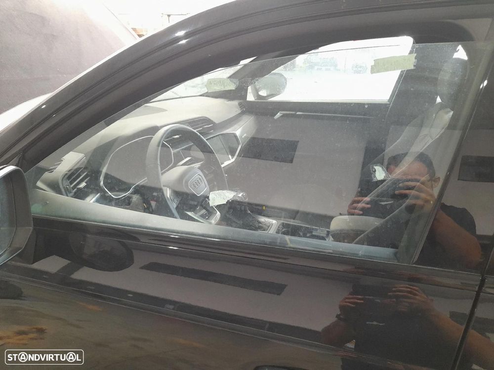 Vidro porta frente esquerda AUDI Q3 (F3B) - 1