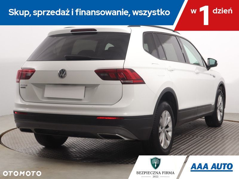 Volkswagen Tiguan Allspace - 6