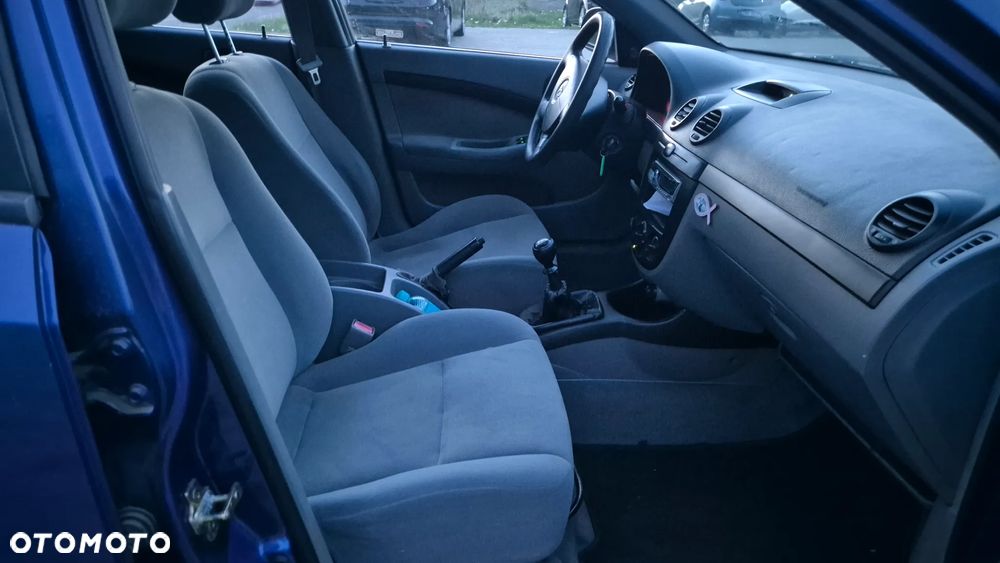 Chevrolet Lacetti 1.4 SE - 8