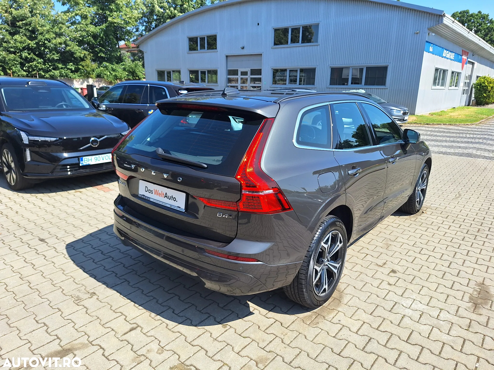 Volvo XC 60 B4 MHEV AWD Momentum Pro - 14