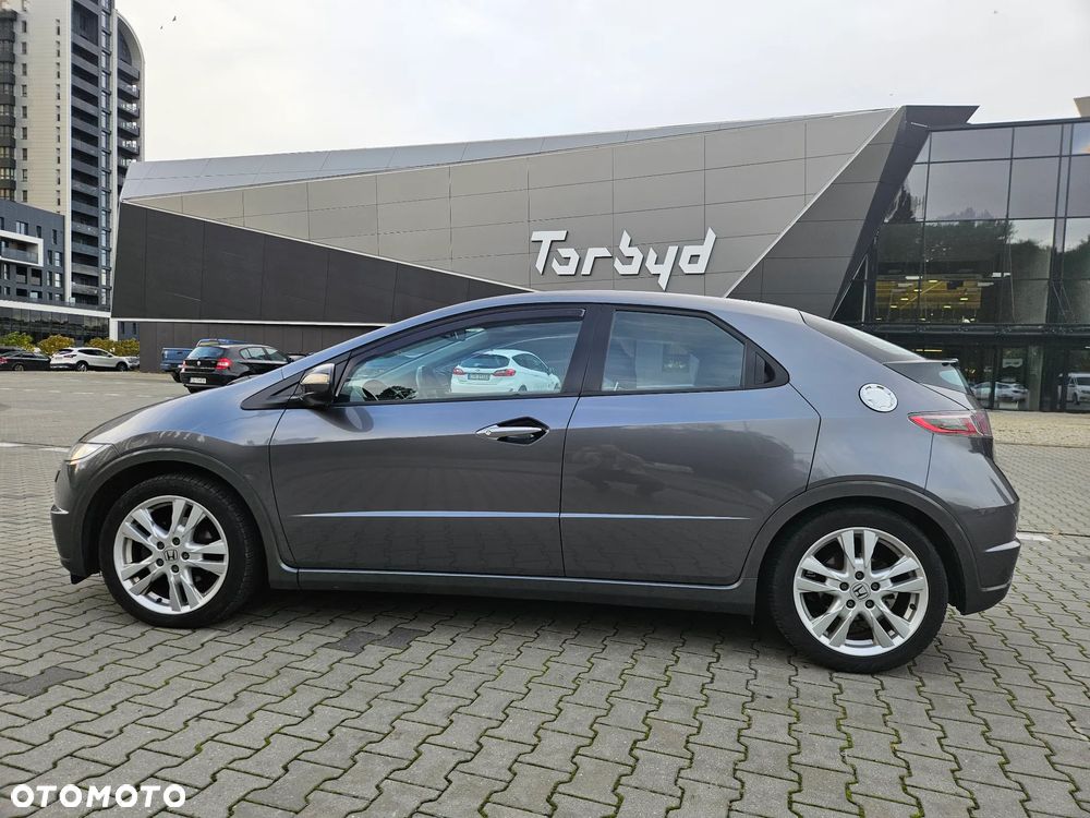 Honda Civic 1.8 Executive - 3
