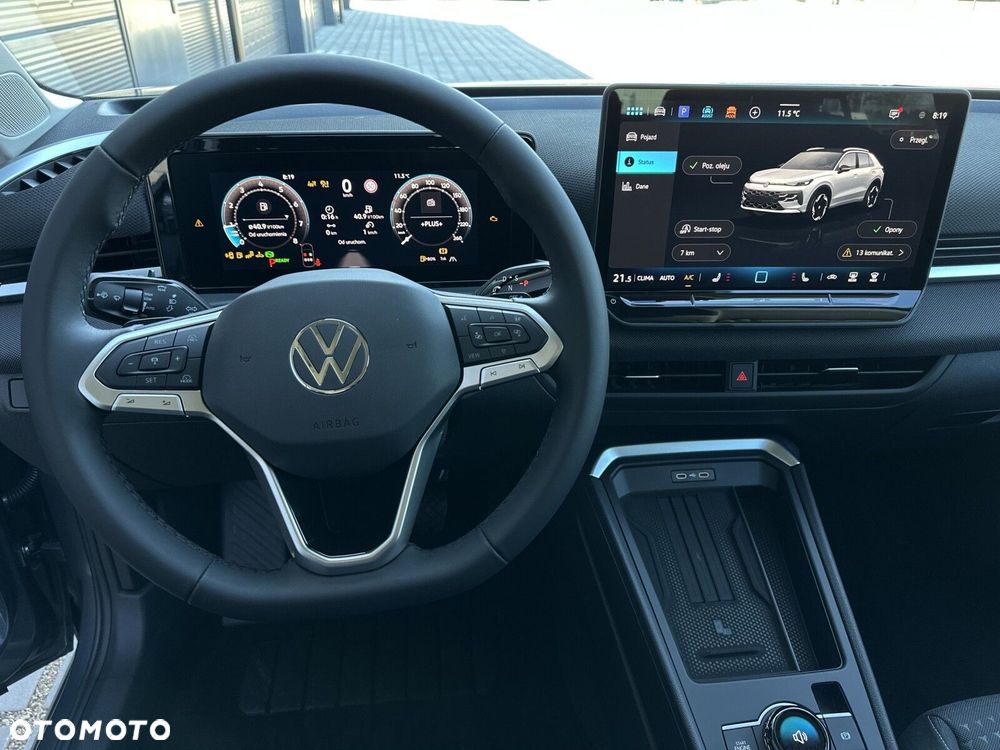 Volkswagen T-Roc - 13