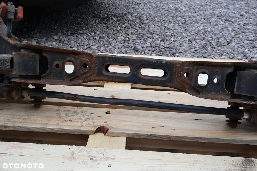 KIA CEED I 1.4 1.6 2.0 KOMBI BELKA ZAWIESZENIA TYŁ TYLNA TRAWERS SANKI 06-12 WAHACZE - 12