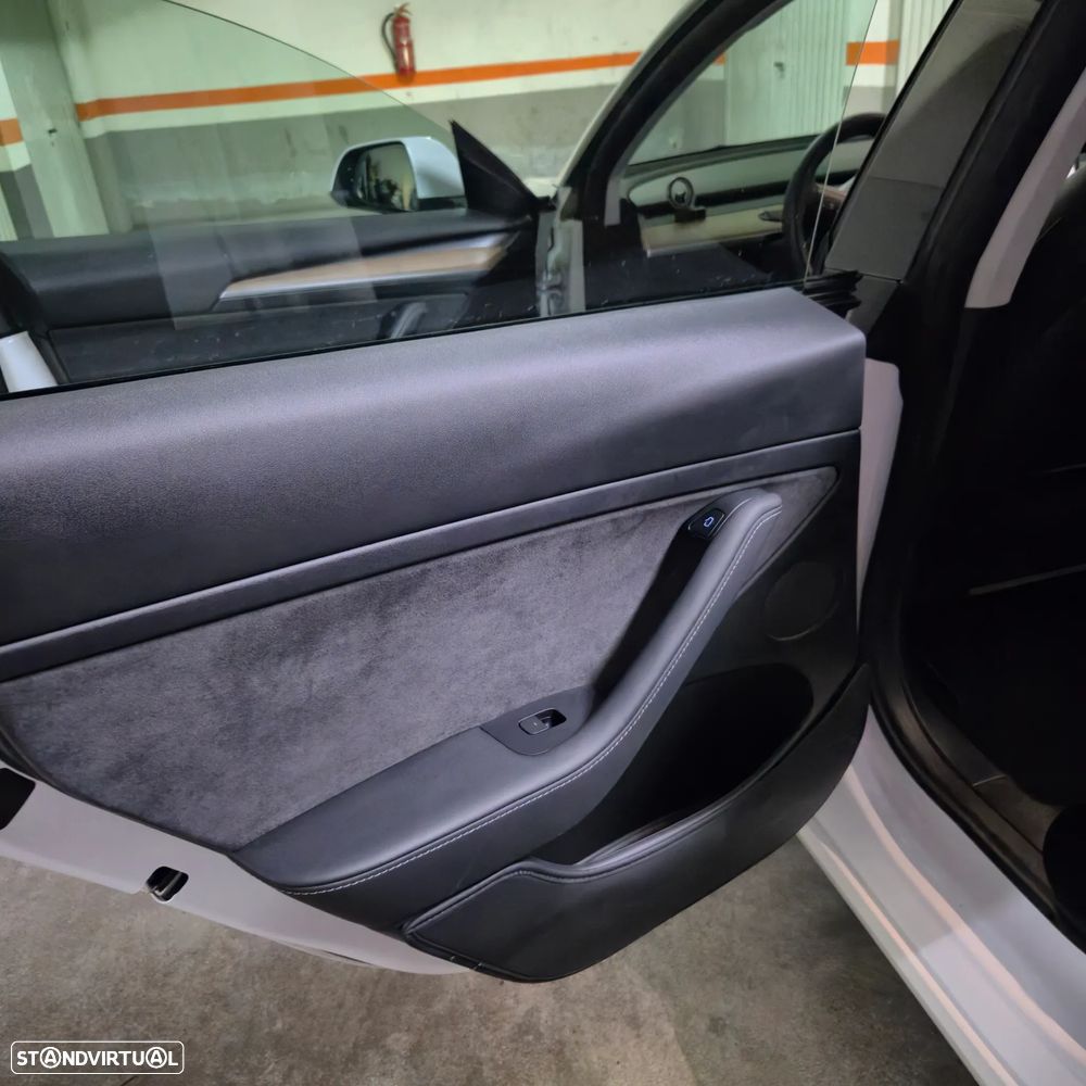 Tesla Model 3 Standard Range Plus RWD - 14