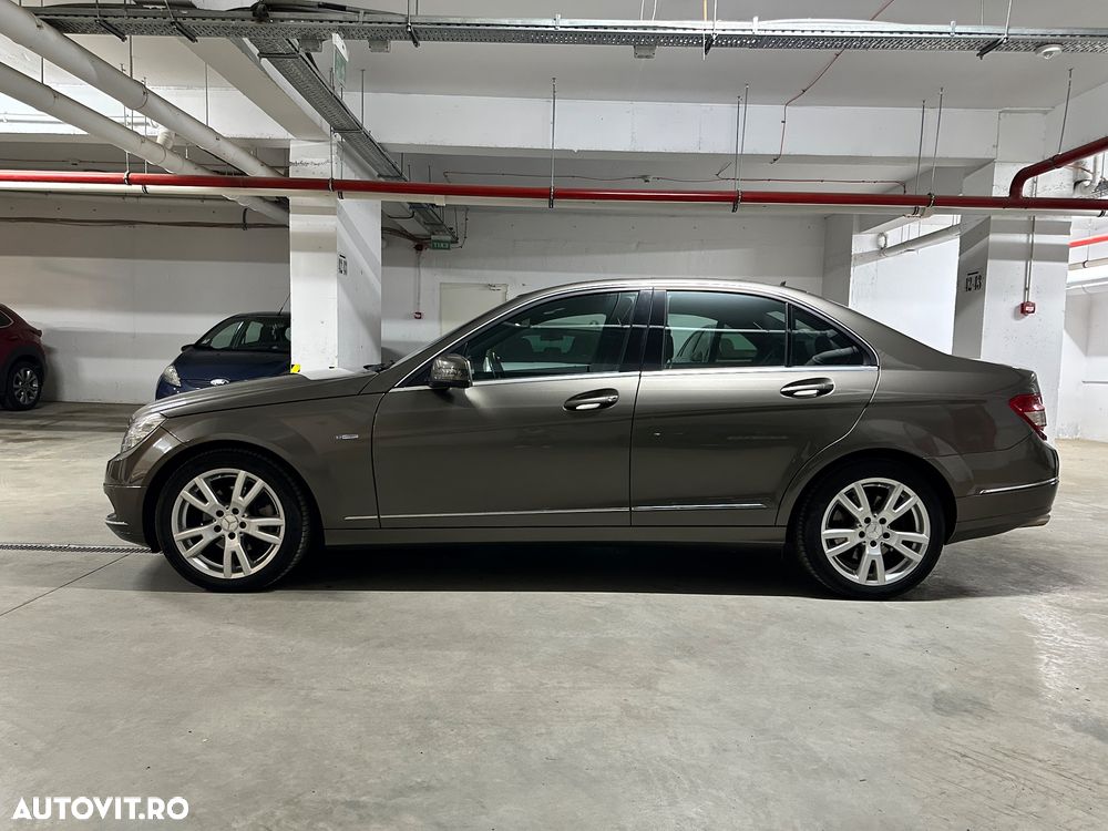 Mercedes-Benz C 220 CDI DPF Automatik BlueEFFICIENCY Avantgarde - 3