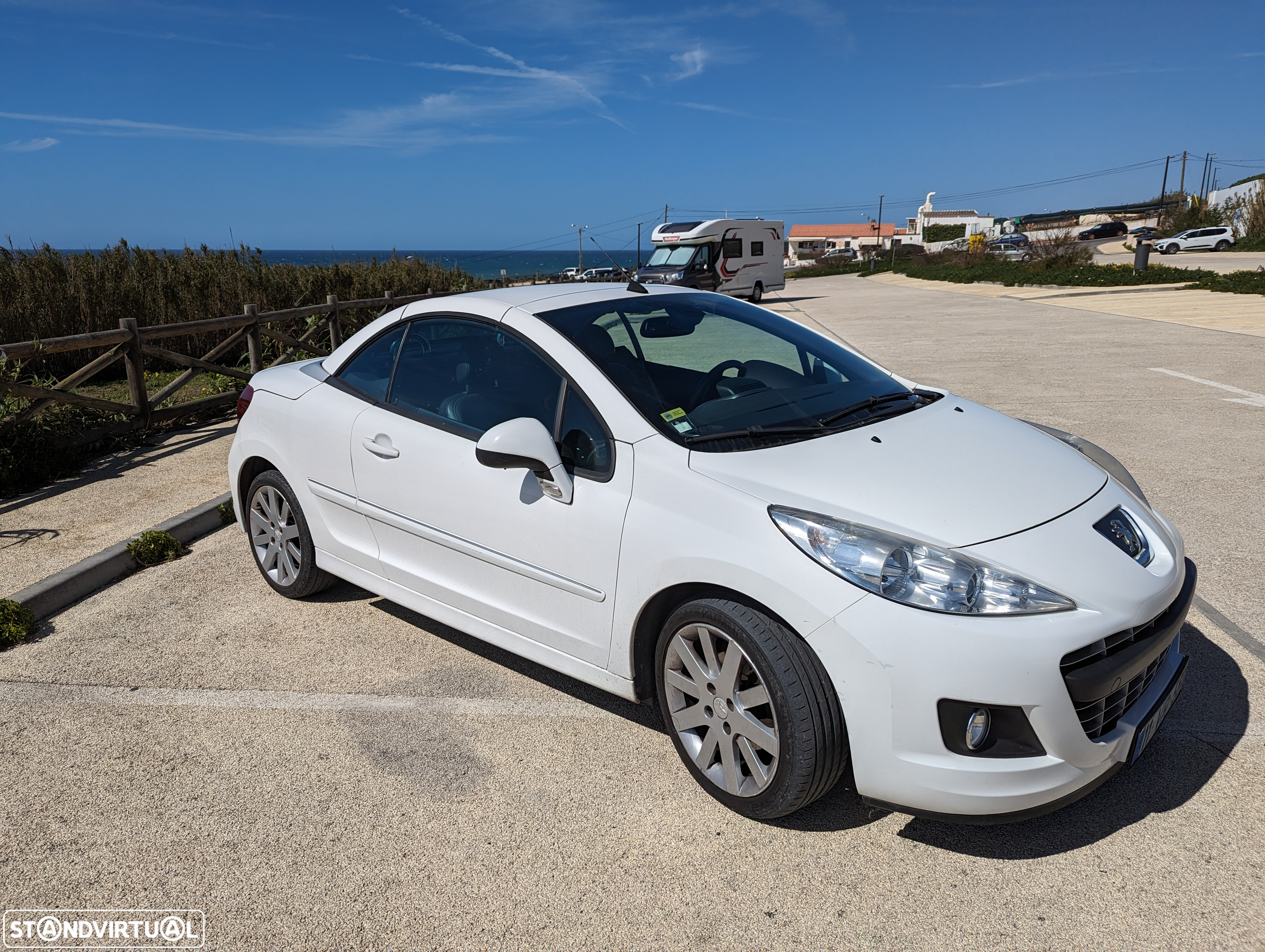 Peugeot 207 CC 1.6 HDi Allure - 21