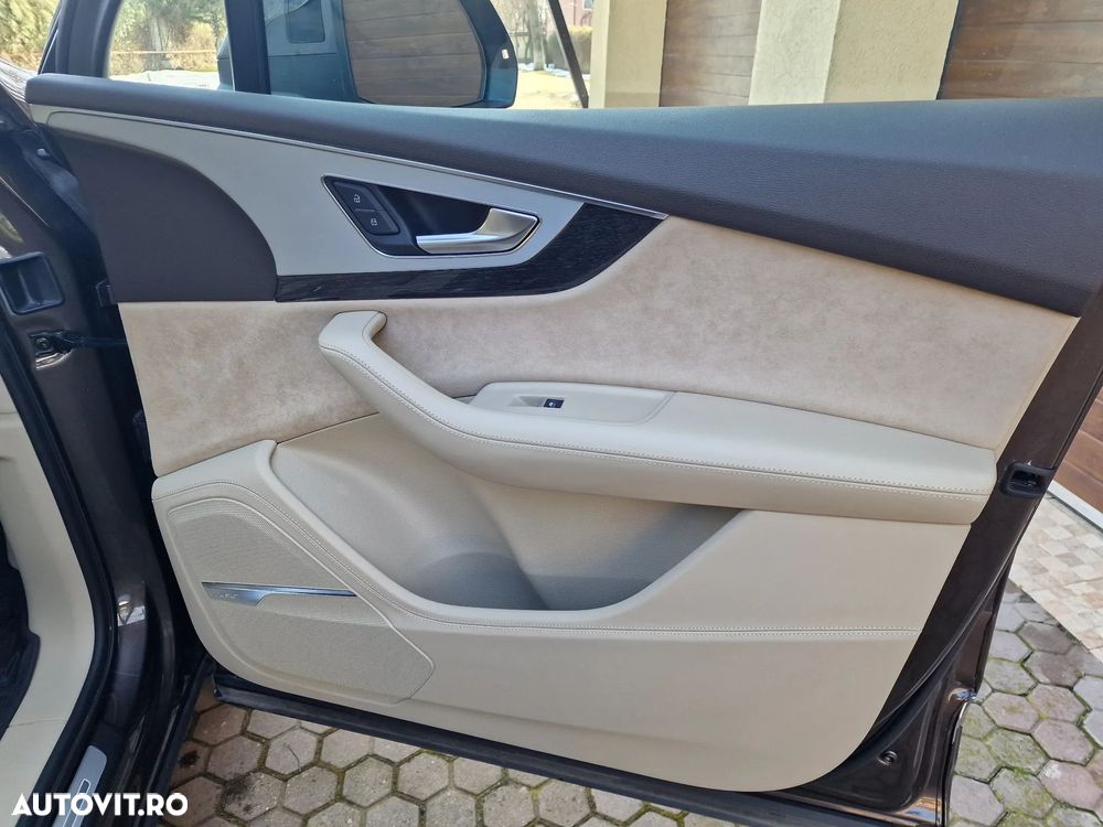Audi Q7 3.0 50 TDI quattro Tiptronic MHEV S Line - 9
