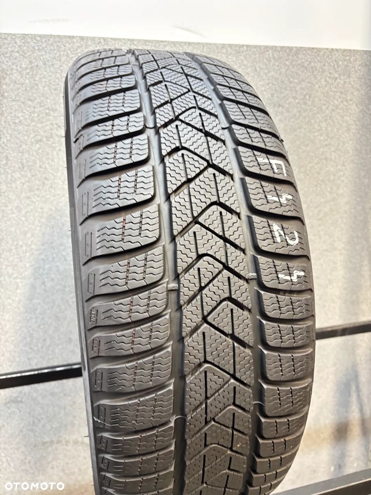 1 Opona Zimowa Pirelli 225/55/17 97H - 2
