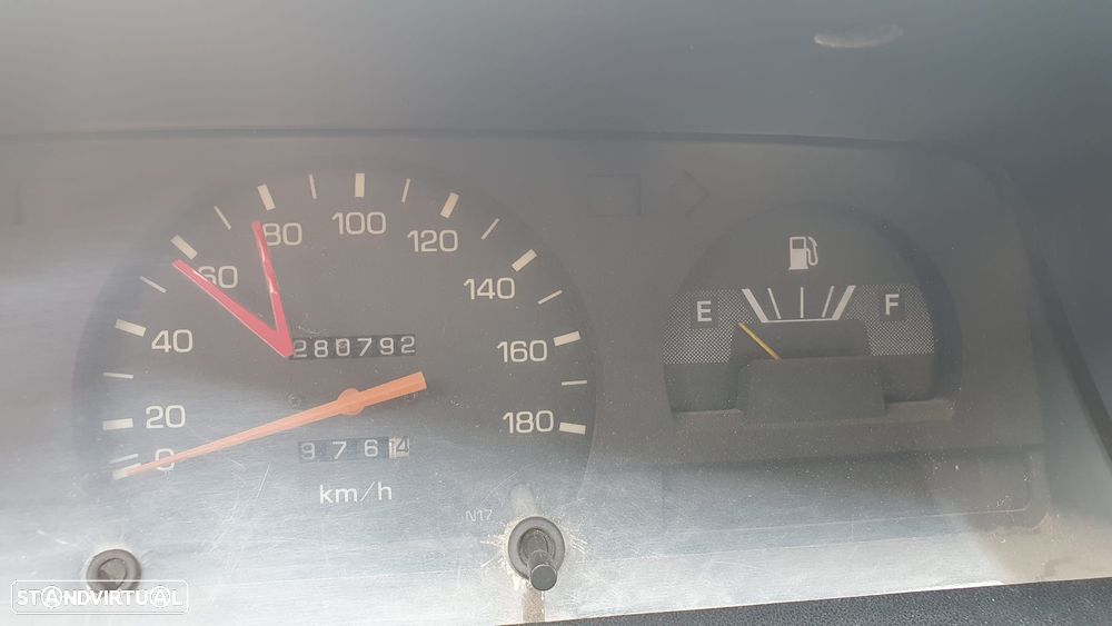 Toyota Hilux 2.4 D LN105LP C. Dupla - 10