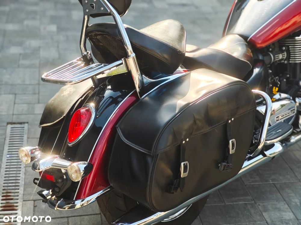 Triumph Thunderbird - 22
