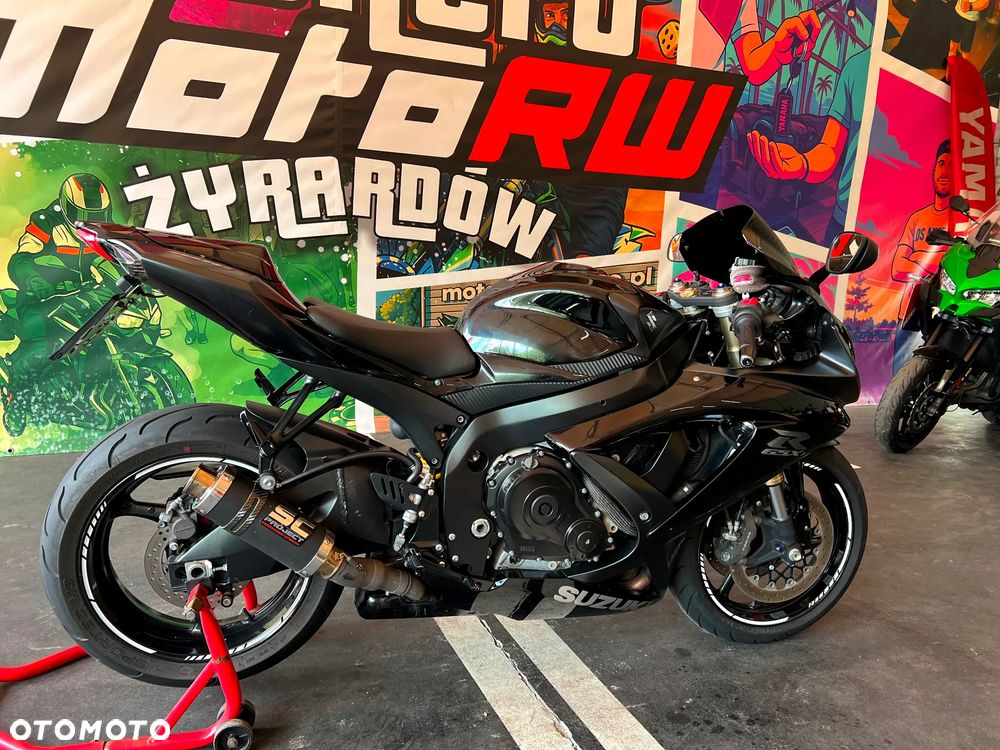 Suzuki GSX-R - 7