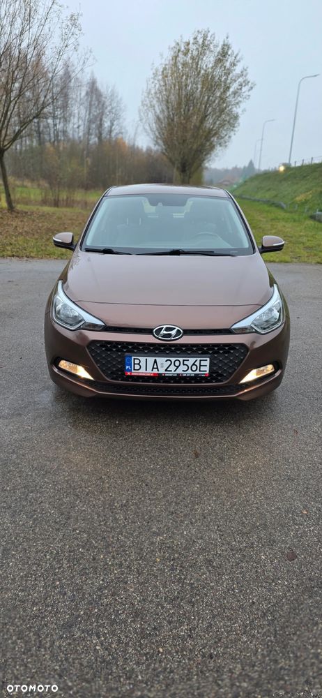 Hyundai i20 1.2 YES Silver - 4