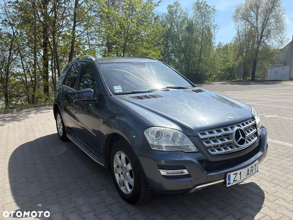 Mercedes-Benz ML 300 CDI 4Matic 7G-TRONIC DPF BlueEFFICIENCY - 2
