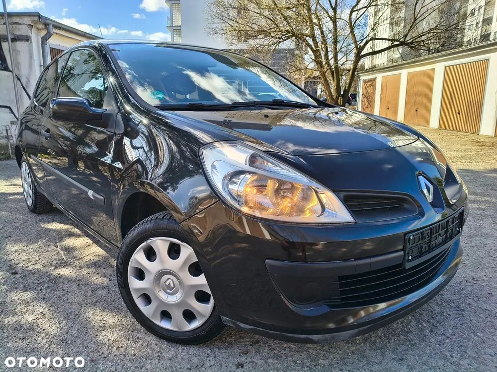 Renault Clio 1.2 16V Authentique - 1