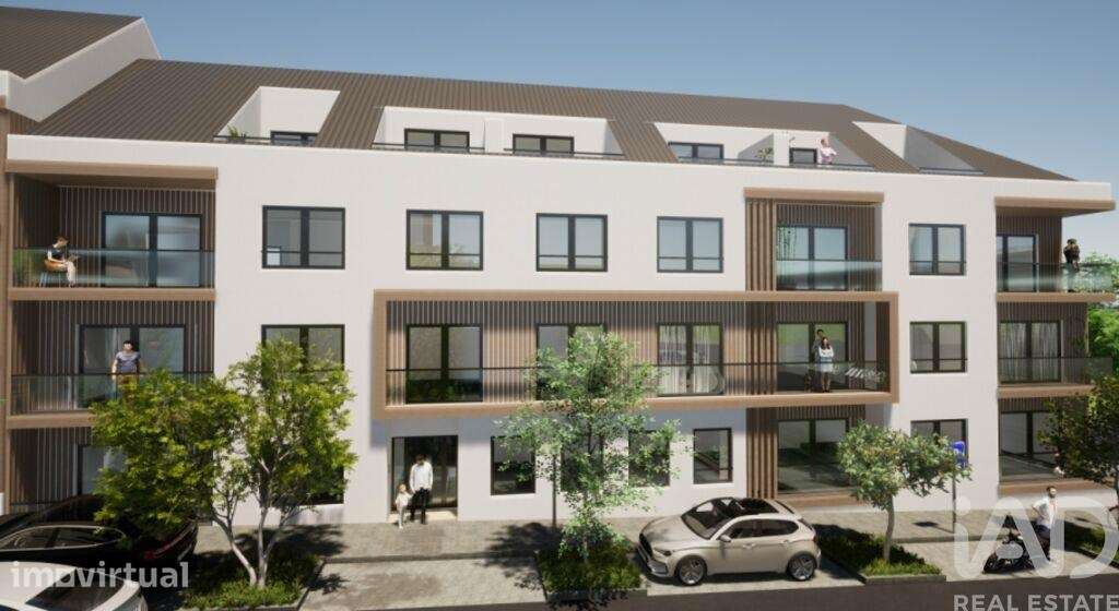 Apartamento T3 em Cadaval e Pêro Moniz de 208,00 m2 - Grande imagem: 2/9
