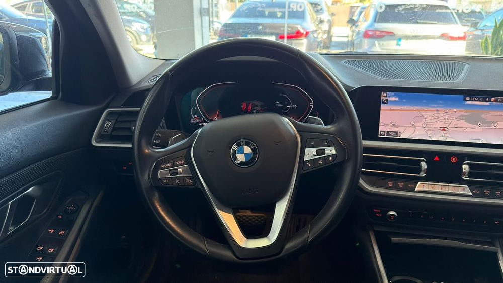 BMW 320 d Touring Auto - 8