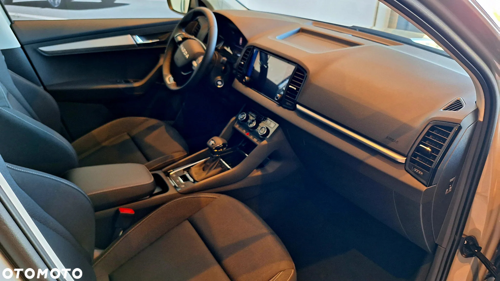 Skoda Karoq 1.5 TSI ACT Selection DSG - 12