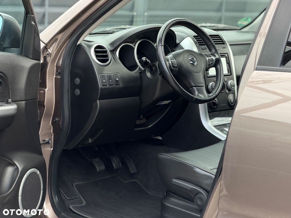 Suzuki Grand Vitara 1.9 DDiS Premium EU5 - 7