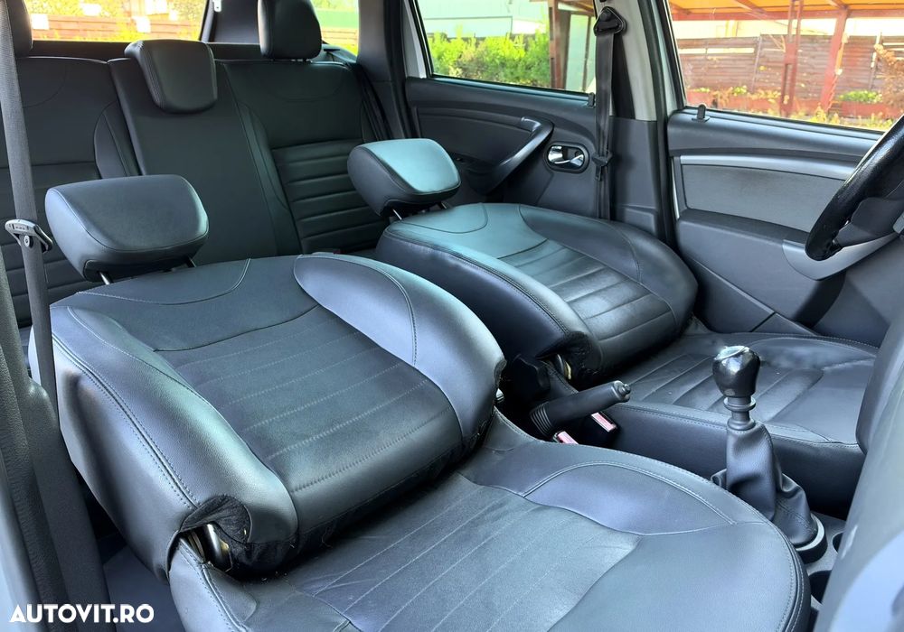 Dacia Duster 1.5 dCi 4x4 Prestige - 13