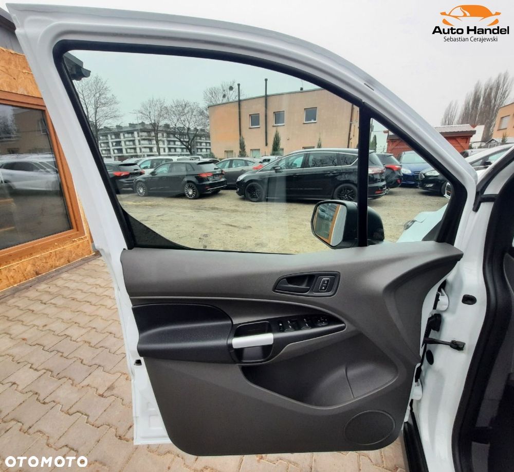 Ford Transit Connect - 35