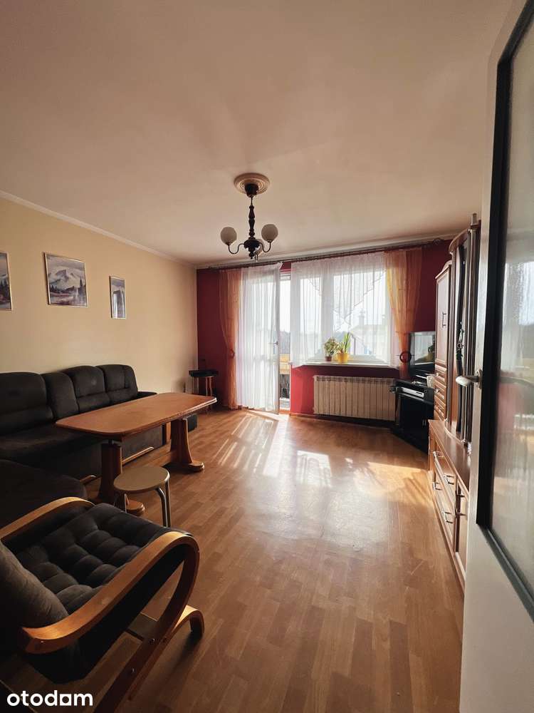 Jasne 3-pokojowe mieszkanie z balkonem w spokojnej okolicy