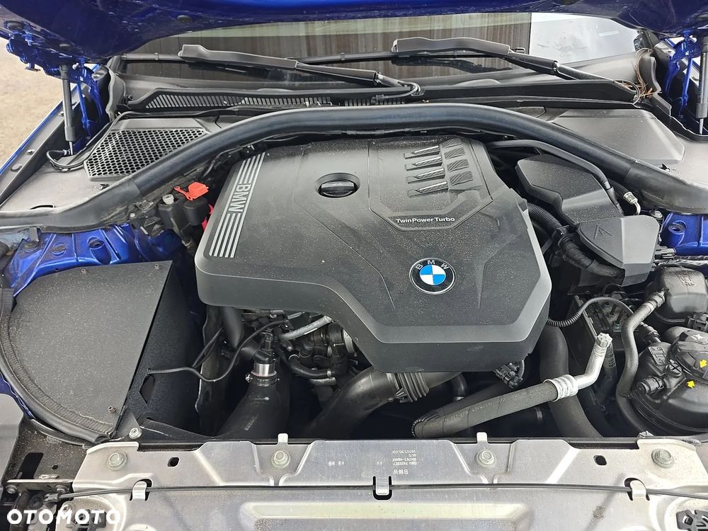 BMW Seria 3 330i M Sport - 13