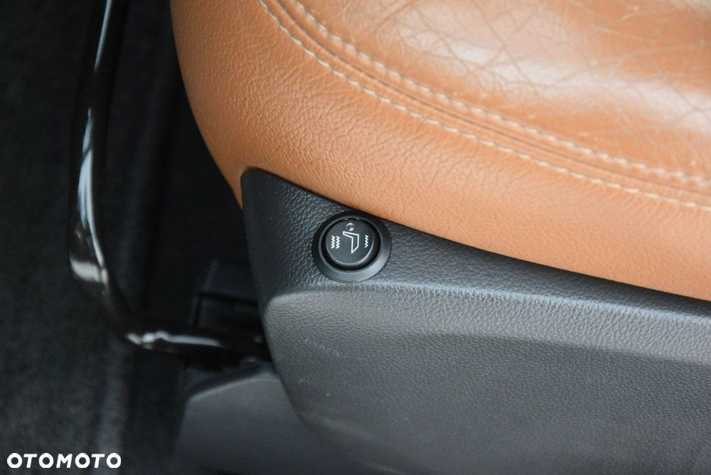 Chevrolet Captiva - 26