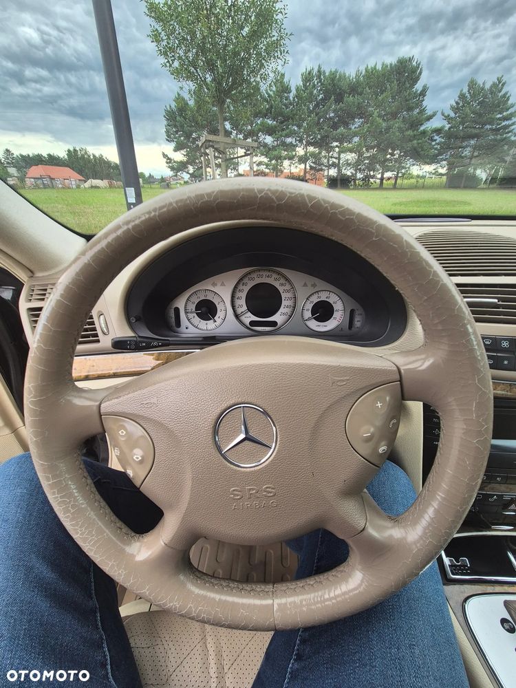 Mercedes-Benz Klasa E 240 4-Matic T Avantgarde - 28