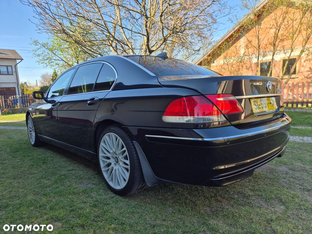 BMW Seria 7 - 33