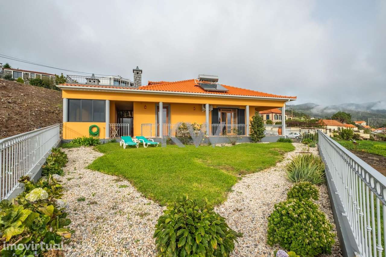 Apresentamos uma requintada villa localizada nos Prazeres, Madeira - Grande imagem: 2/60