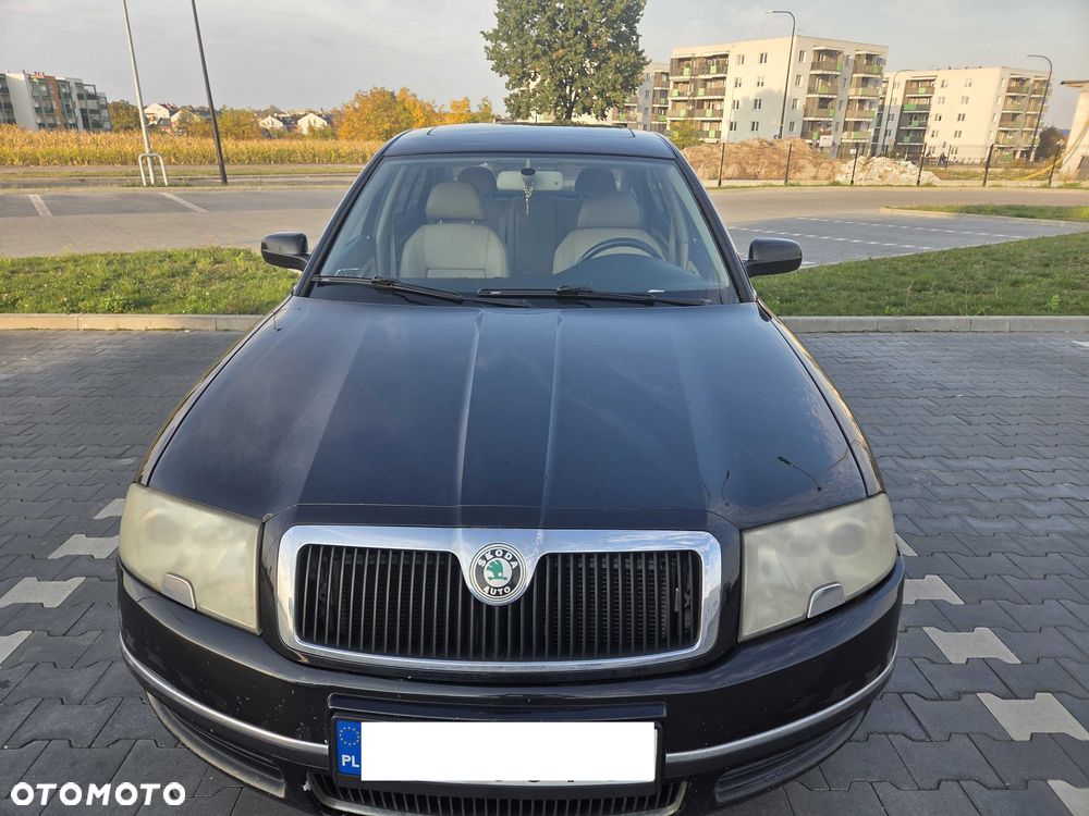 Skoda Superb - 1