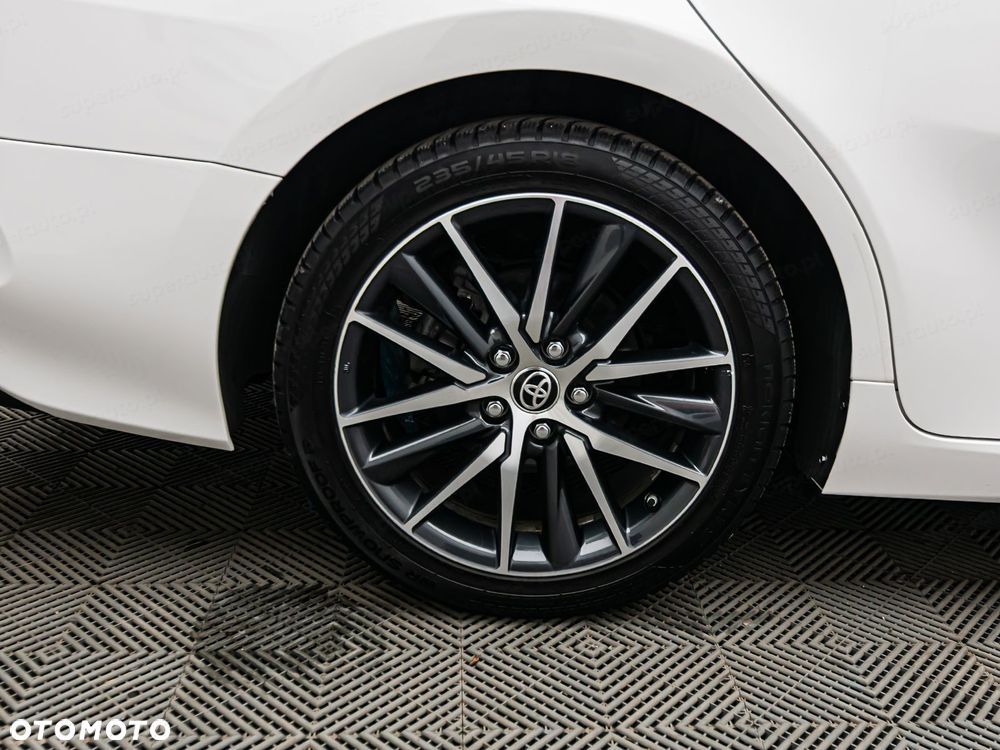 Toyota Camry 2.5 Hybrid Executive CVT - 35