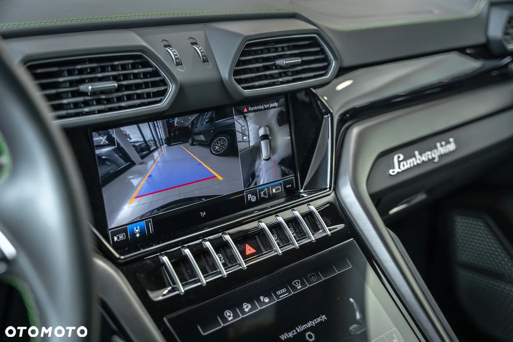 Lamborghini Urus - 33