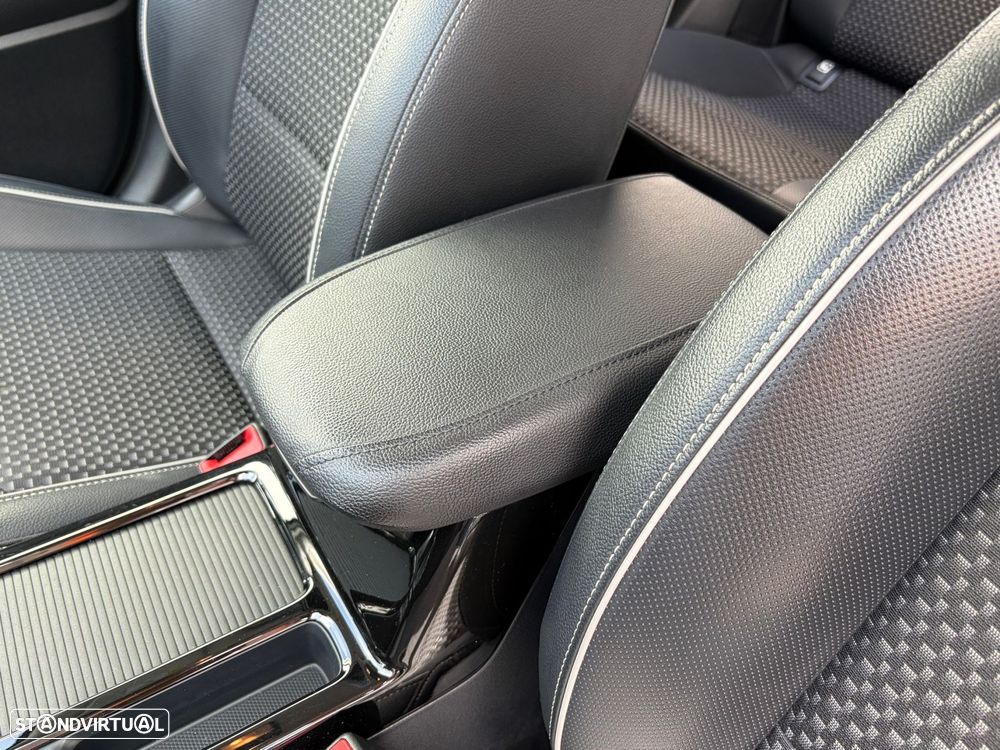 Kia XCeed 1.4 T-GDI Tech - 12