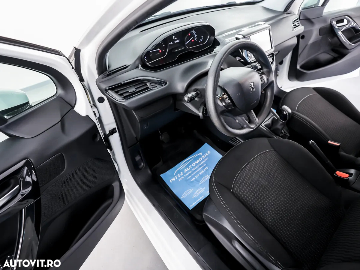 Peugeot 208 1.2 L PureTech Access - 13