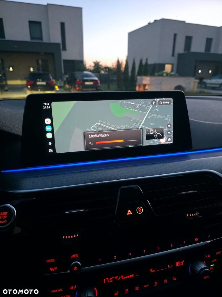 BMW Seria 5 520d xDrive M Sport Edition - 10