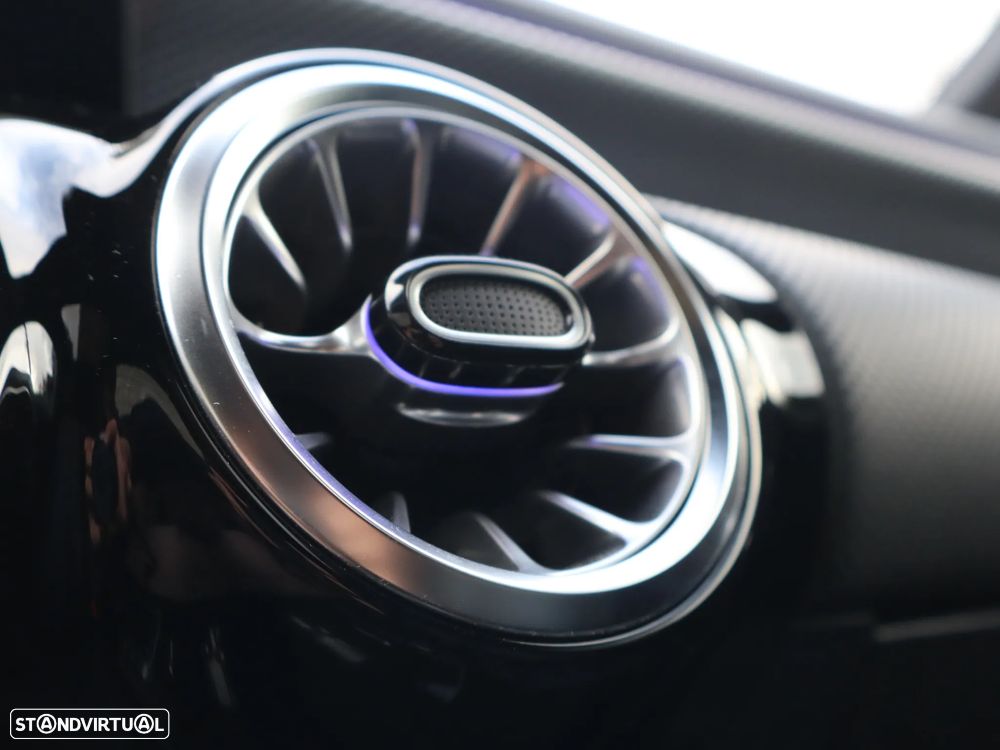 Mercedes-Benz CLA 250 e Shooting Brake Progressive - 38