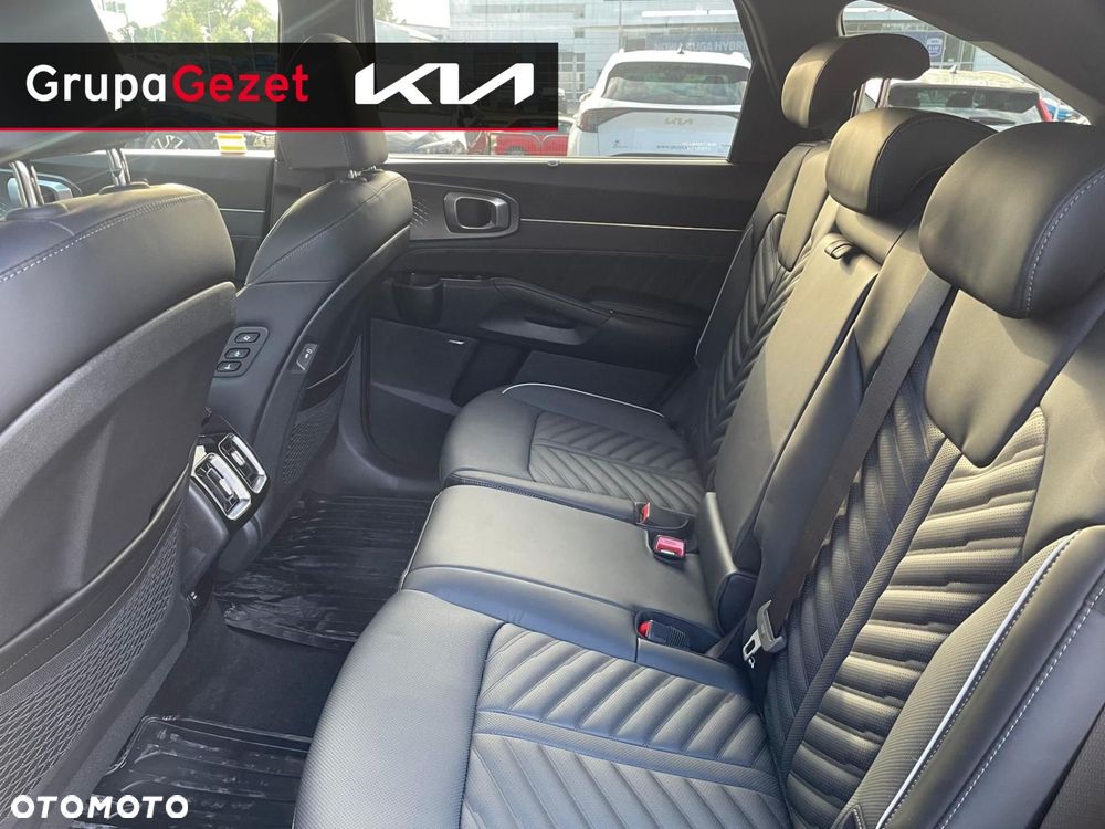 Kia Sorento - 16