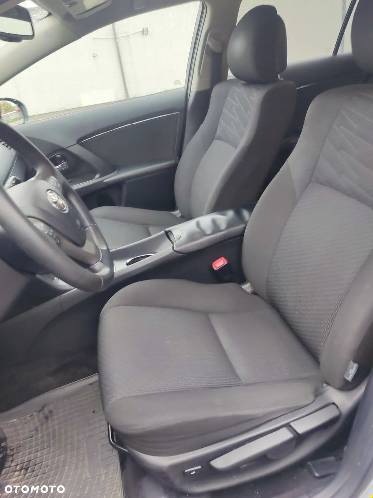 Toyota Avensis 2.0 D-4D Sol plus - 28