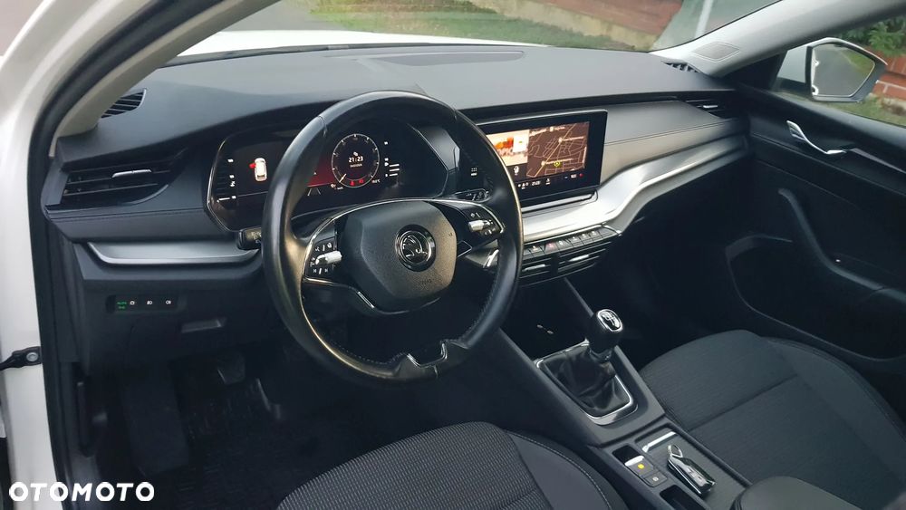 Skoda Octavia 2.0 TDI Edition Plus - 23