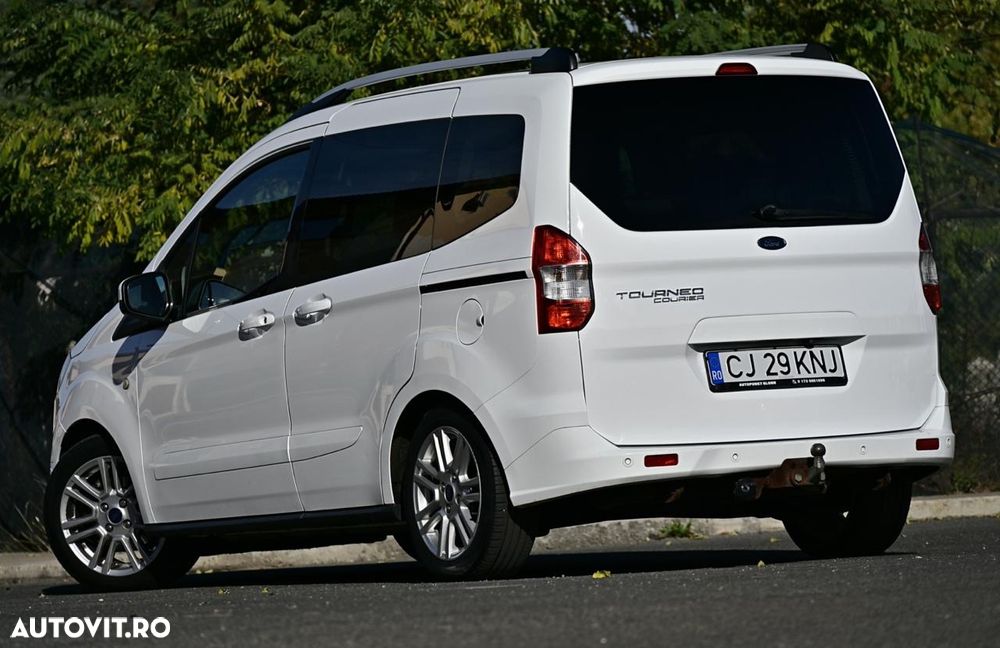 Ford Tourneo Courier 1.5 TDCi Trend - 14
