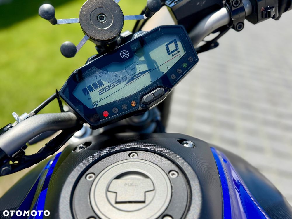 Yamaha MT - 7