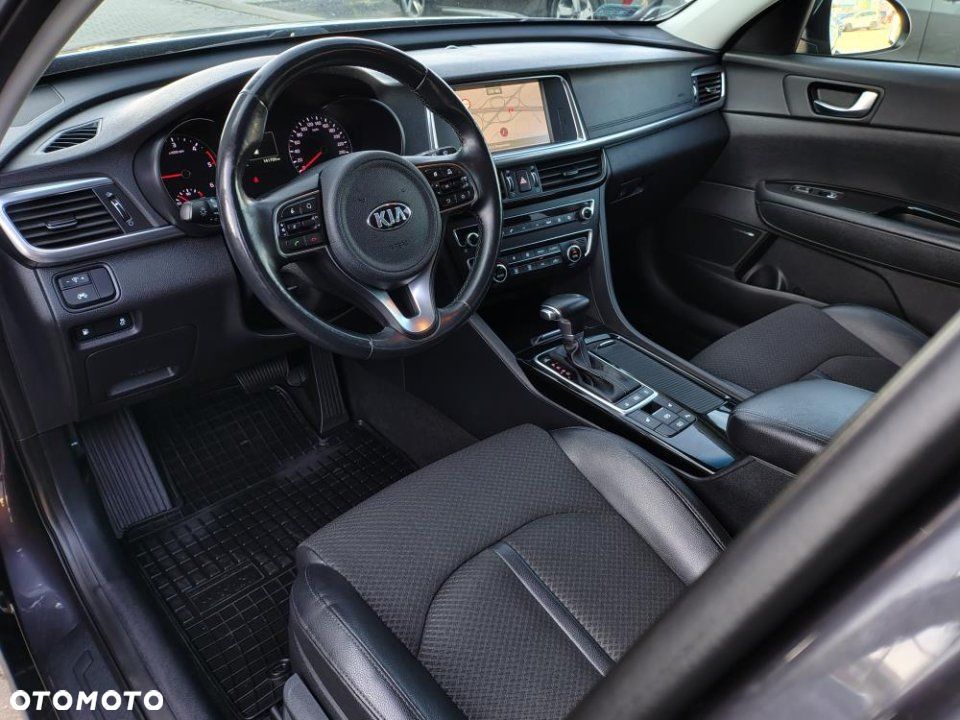 Kia Optima - 17