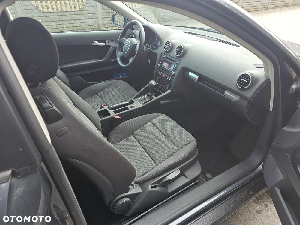 Audi A3 Sportback 1.6 Attraction - 9