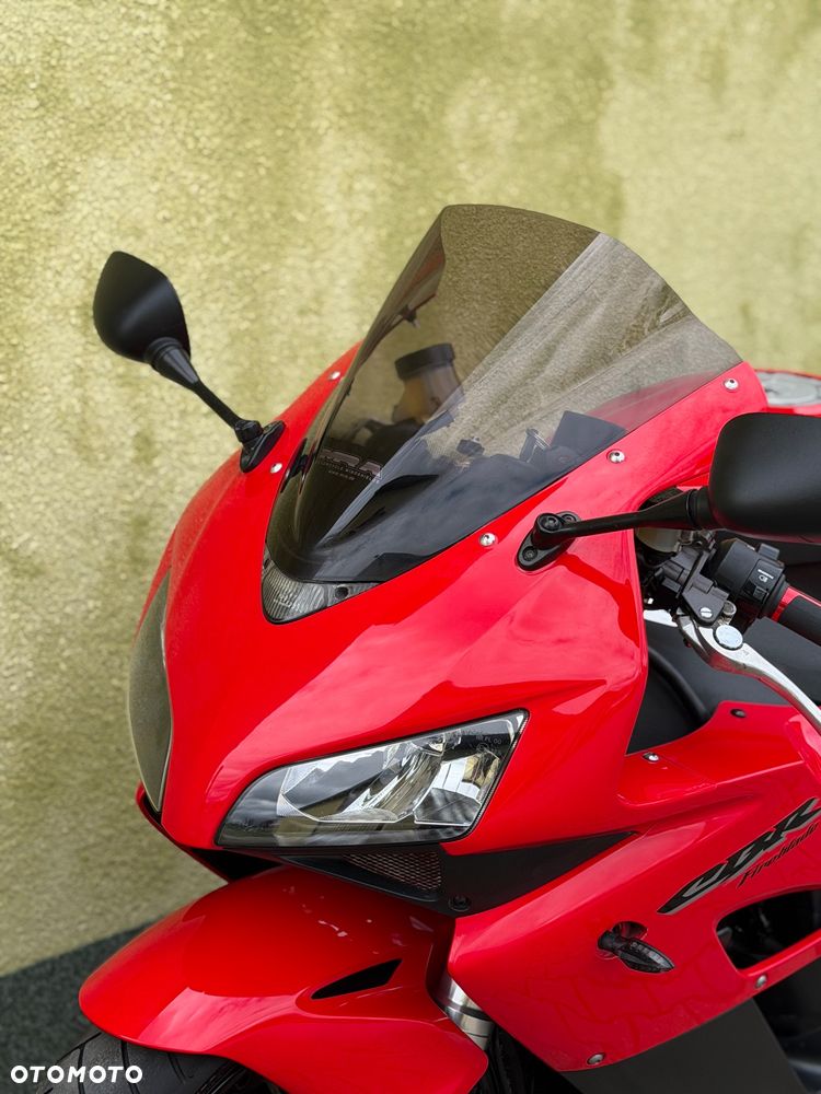 Honda CBR - 28