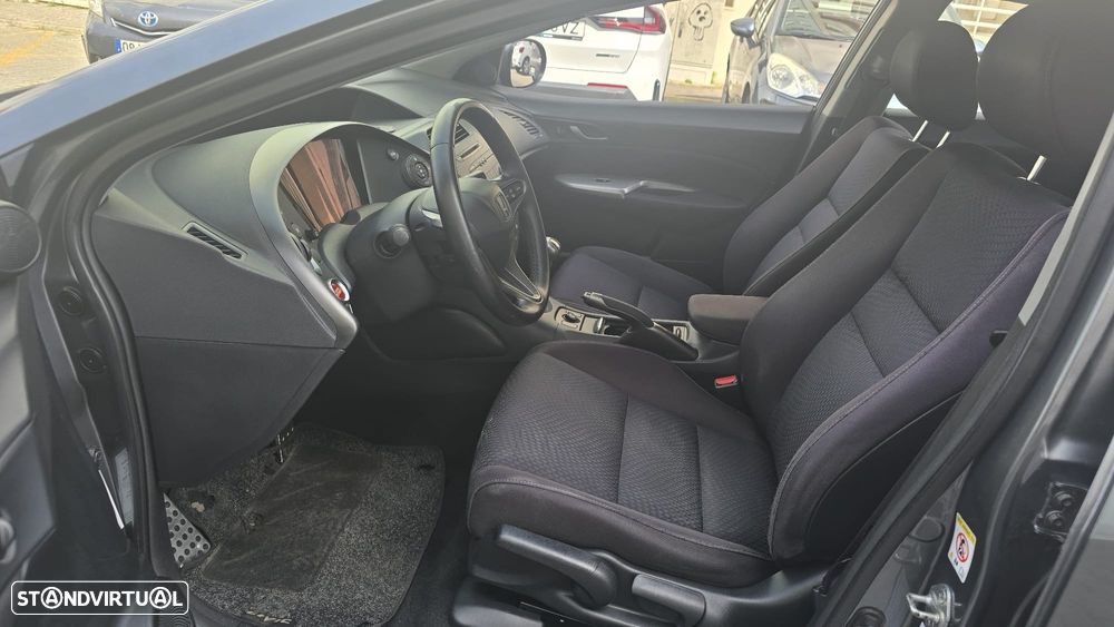 Honda Civic 1.4 i-VTEC Comfort - 10