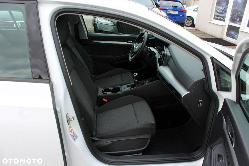 Volkswagen Golf - 11